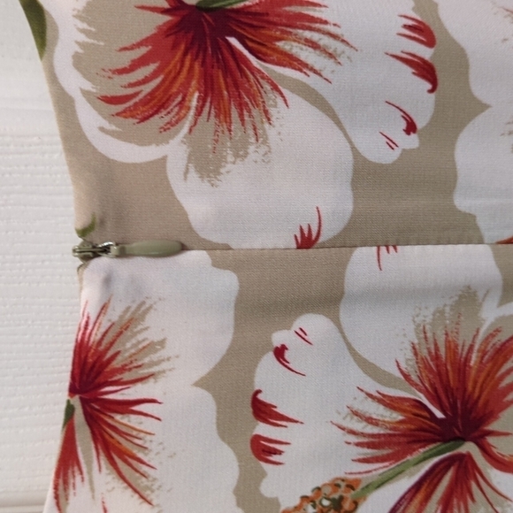 Judith Hart Collection Women's Maxi Dress/Cardigan Combo. Size Small - Picture 4 of 11